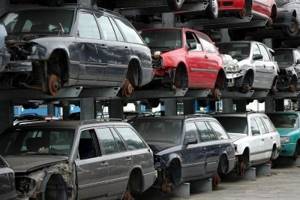 Бывший собственник автомобиля подал заявление на утилизацию — Юридические советы